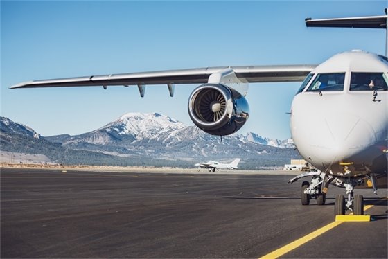 Fly to Mammoth Lakes